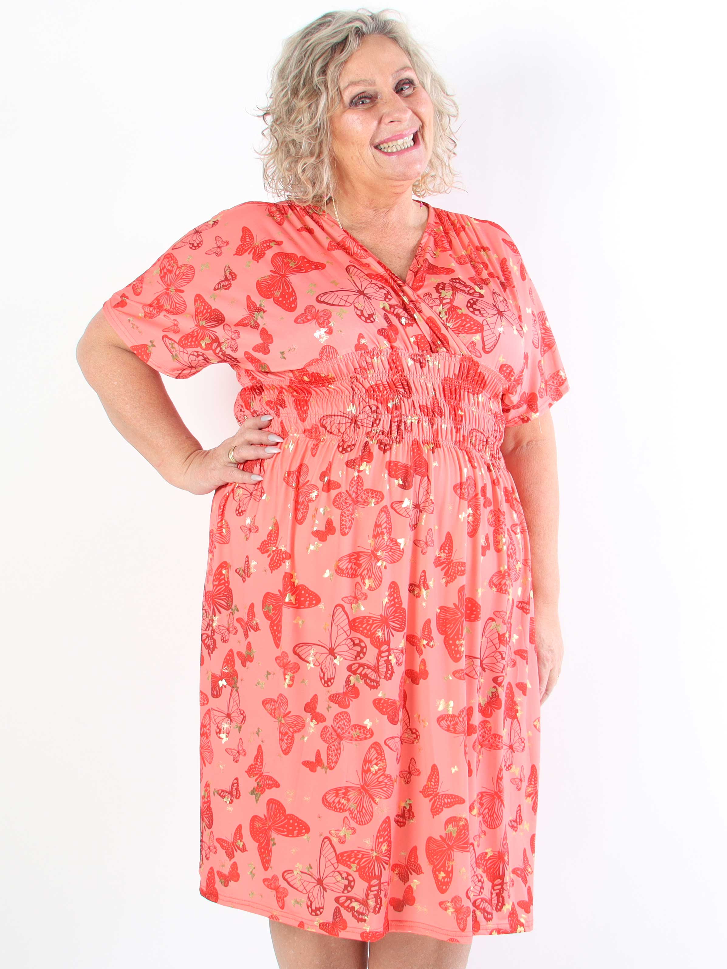 Pams Butterfly Midi S/S - Elastisk plus size kjole med sommerfugleprint